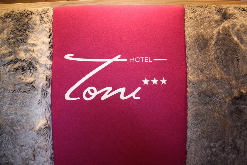 Hotel Toni Гальтюр Экстерьер фото