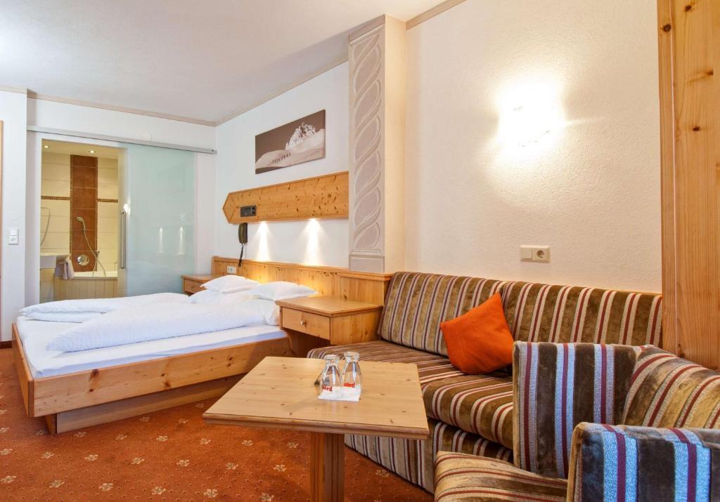 Hotel Toni Гальтюр Номер фото